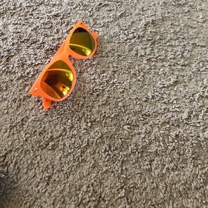 Mirrored neon orange wayfarers
